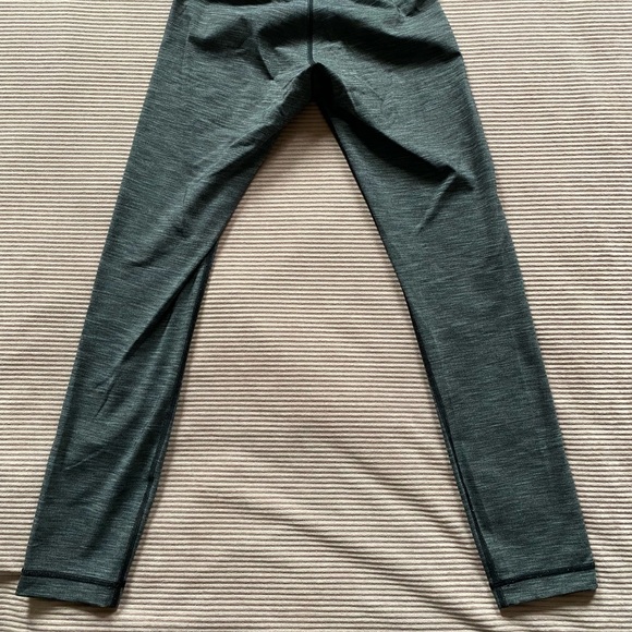 Lululemon 25” grey leggings - Picture 3 of 4
